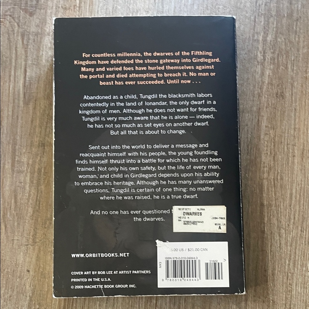 Markus Heitz "The Dwarves" Paperback Book - Black & Copper Cover - Picture 2 of 4